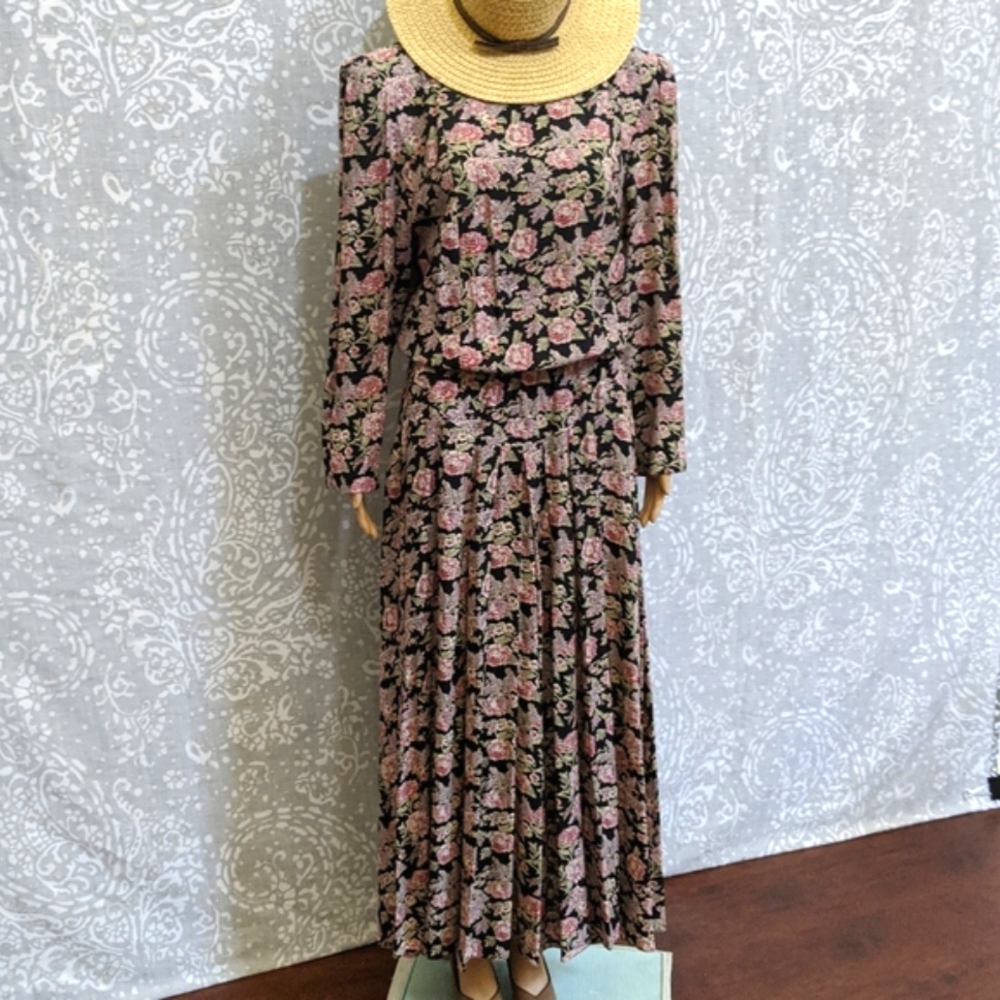 Vintage Cottagecore Floral Maxi Dress with Pockets